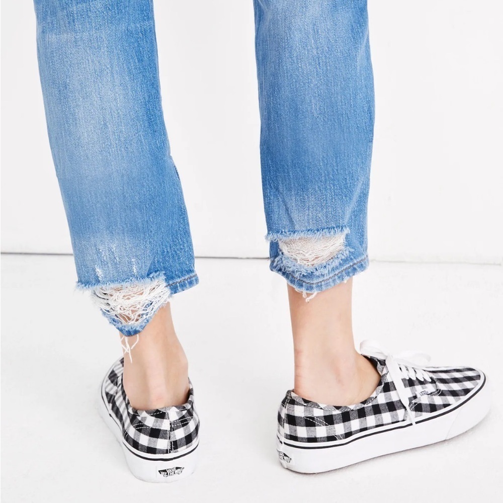 NWOT MADEWELL The Classic Straight Distressed Jean in Novello Wash - Picture 3 of 12